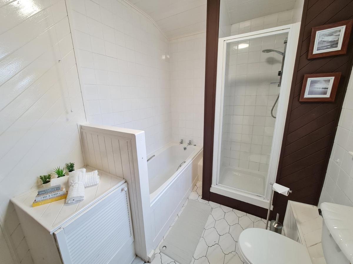 ニューカッスル・アポン・タインLarge 3 Bed Flat, Free Parkingアパートメント エクステリア 写真